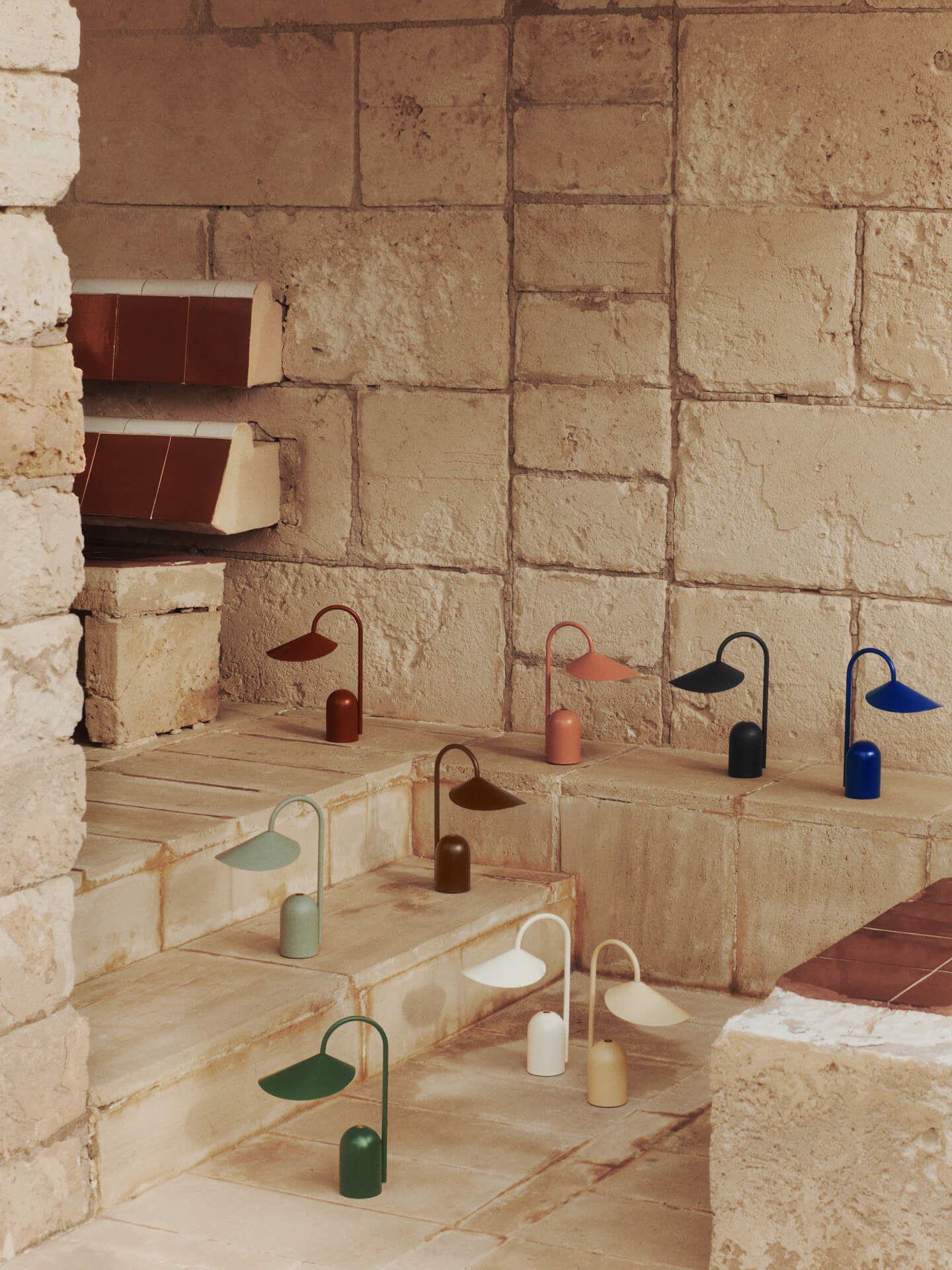 Arum Portable Lamp - White